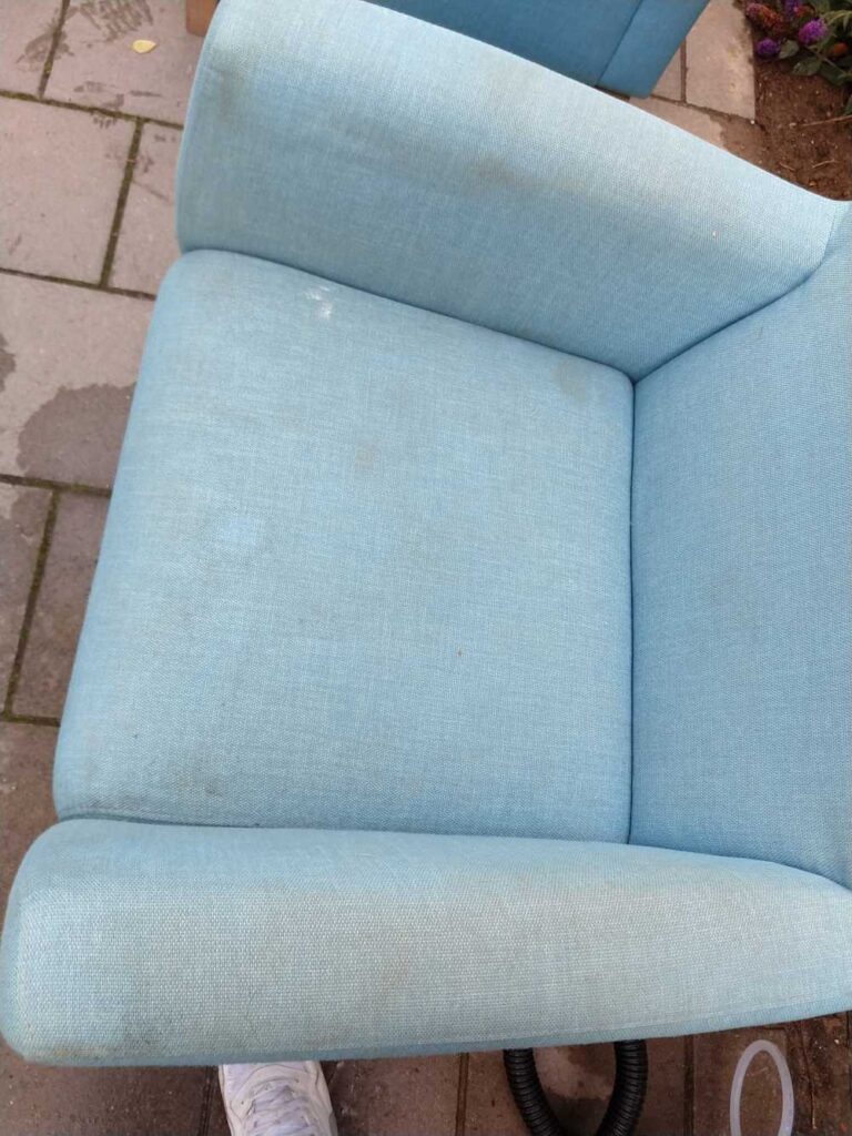 Stoelen laten reinigen in het Westland – resultaat na reiniging fauteuils in Naaldwijk