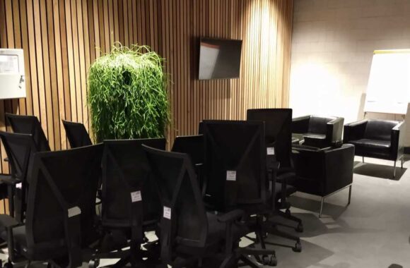 Kantoorstoelen En Kantinestoelen Reinigen Breda Afbeelding 8