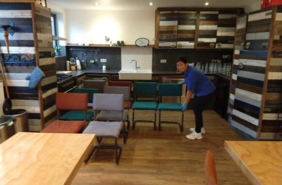 meubelreiniging-stoelen-bank-vakantieboerderij-olpoda-beneden-leeuwen-ref022022-4